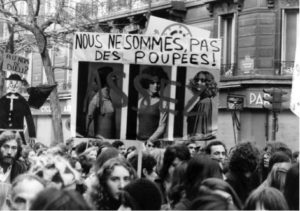 “NOSOTRAS NO SOMOS MUÑECAS” (1968)